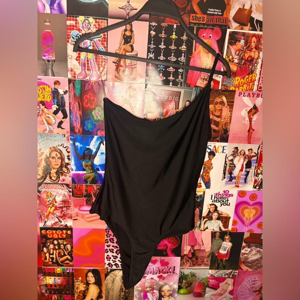 Windsor Classic Black Attire